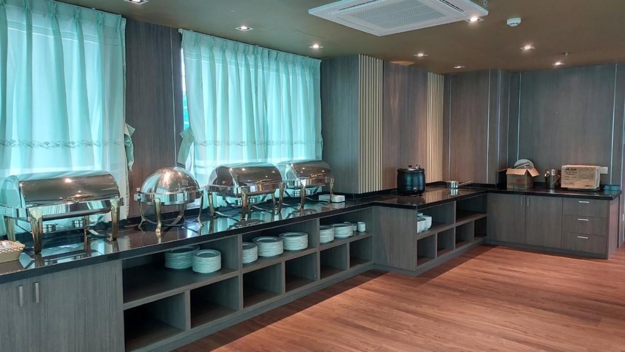 Hotel Grand Galaxy Rangoon Buitenkant foto