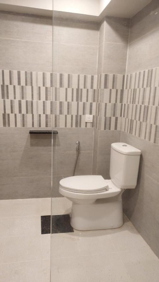 Hotel Grand Galaxy Rangoon Buitenkant foto