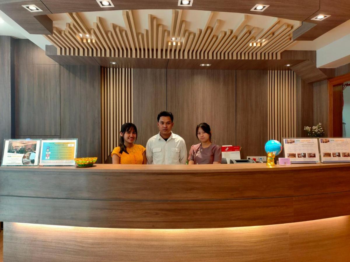Hotel Grand Galaxy Rangoon Buitenkant foto